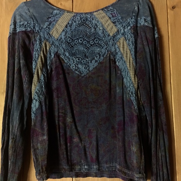 gimmicks by BKE Tops - BEAUTIFUL PURPLE AND BLUE TOP BY GIMMICKS BKE, XS